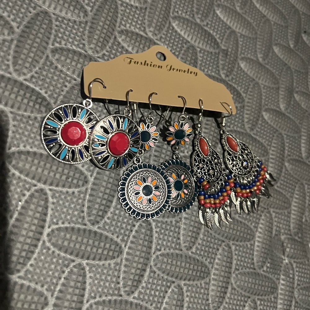 Set up three earrings